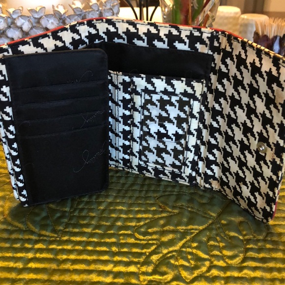 Vera Bradley Red & Black paisley wallet - Picture 7 of 11